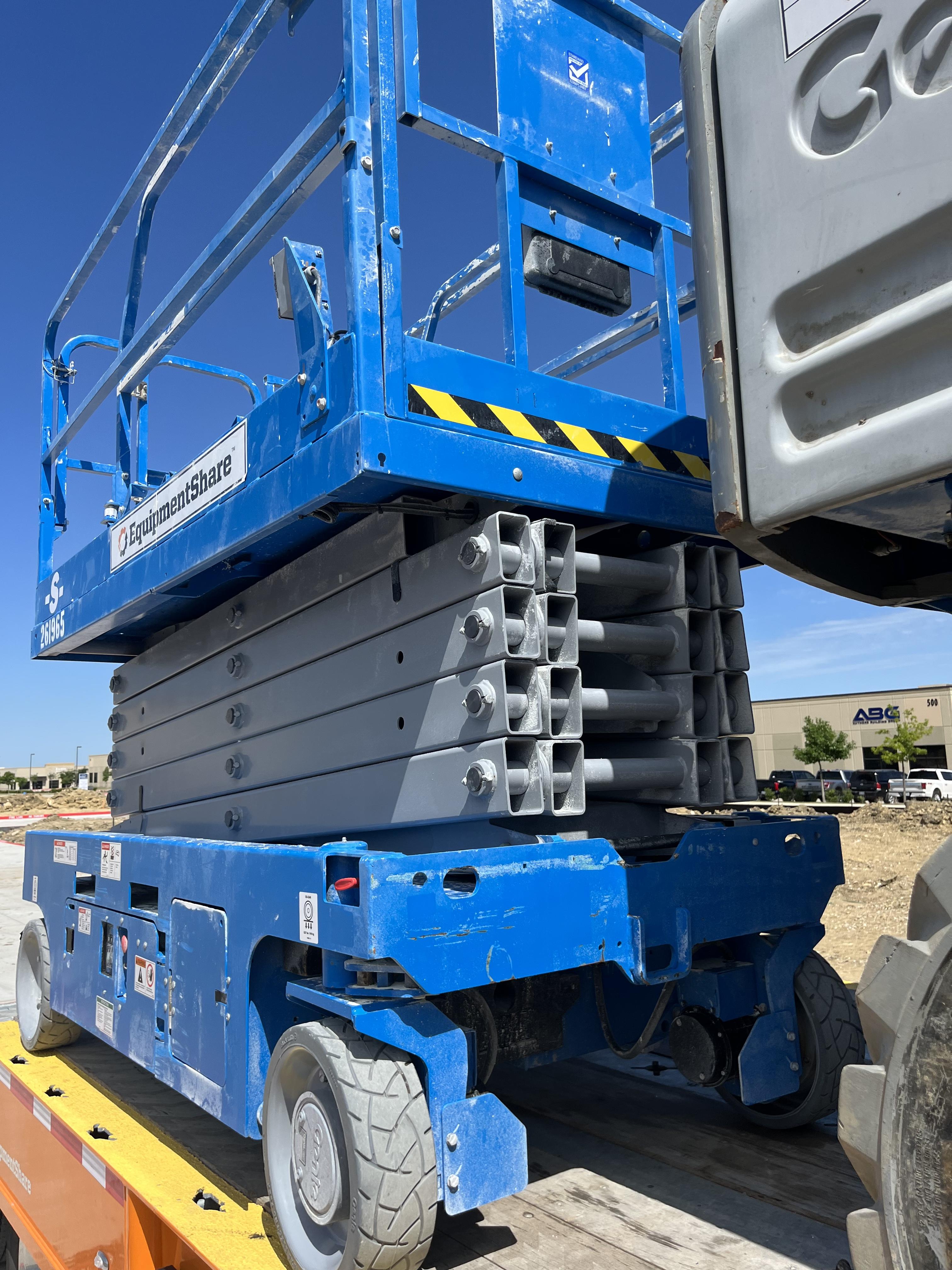 2022 GENIE GS-3246