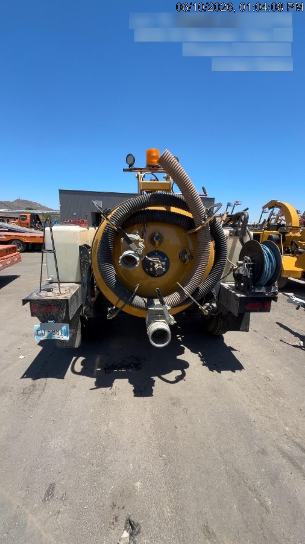 2023 VAC-TRON LP573XDT