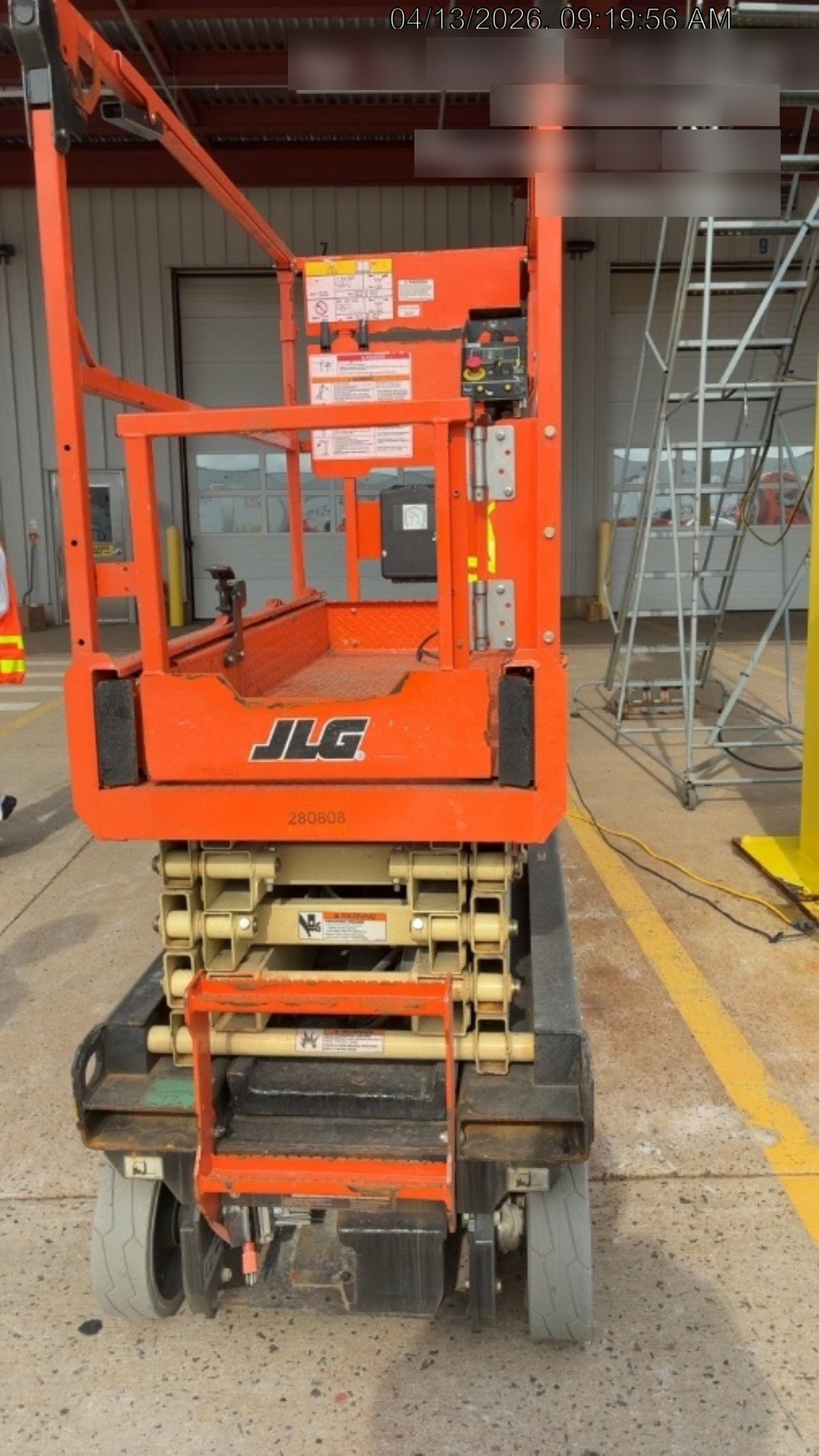 2022 JLG ES1932