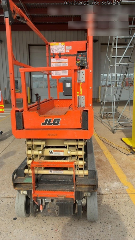 2022 JLG ES1932