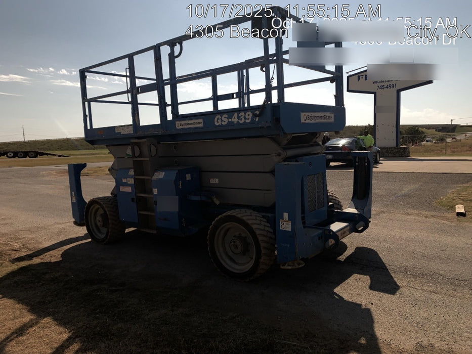 2012 GENIE GS-4390 RT