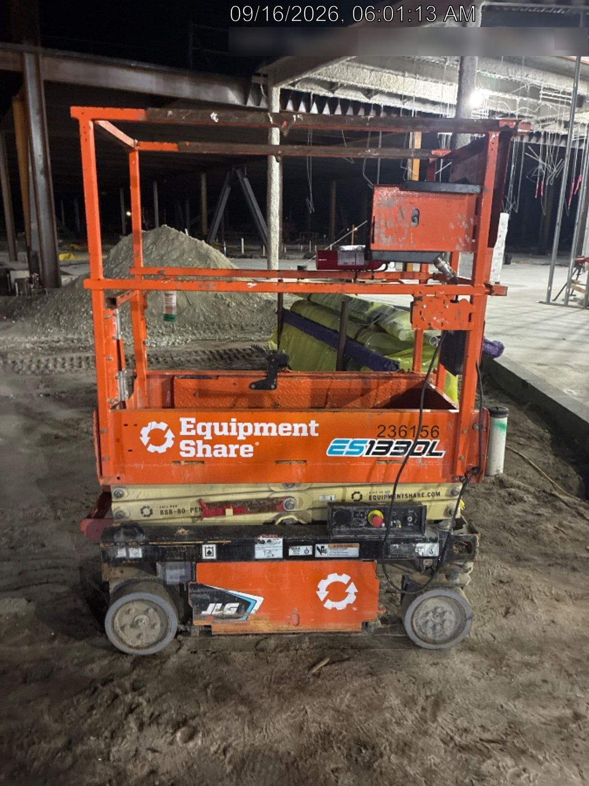 2022 JLG ES1330L