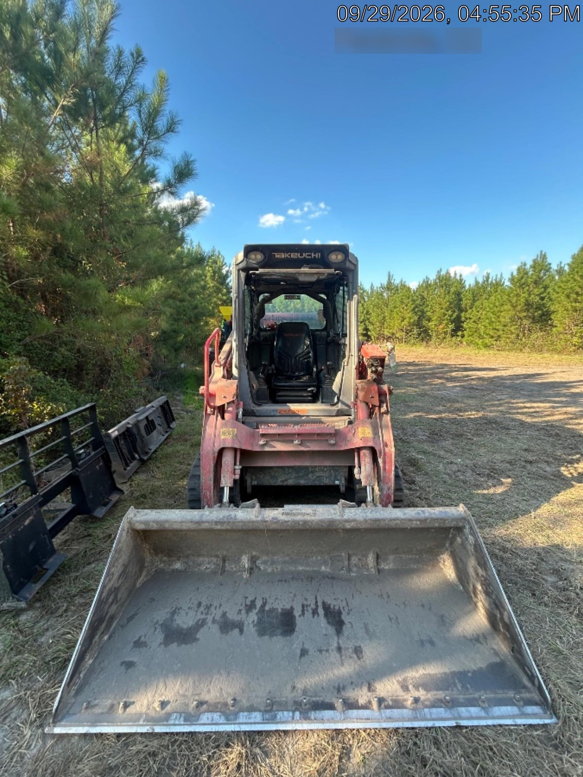 2023 TAKEUCHI TL10V2-CR