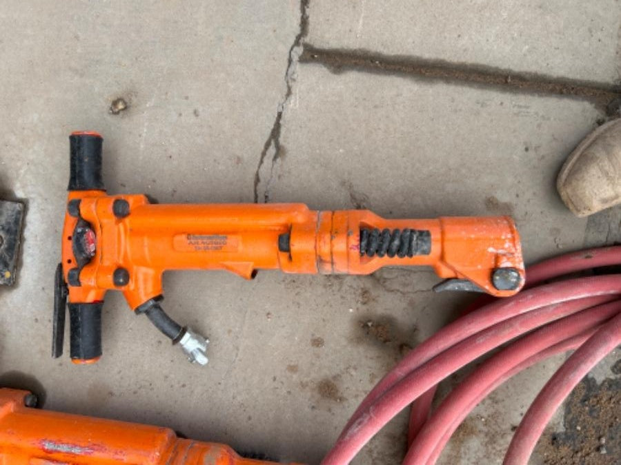 2024 MICHIGAN PNEUMATIC ES-TPB90-118-TRACKER