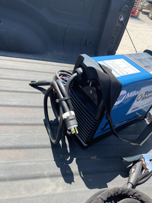 2022 MILLER ELECTRIC Maxstar 210 STR