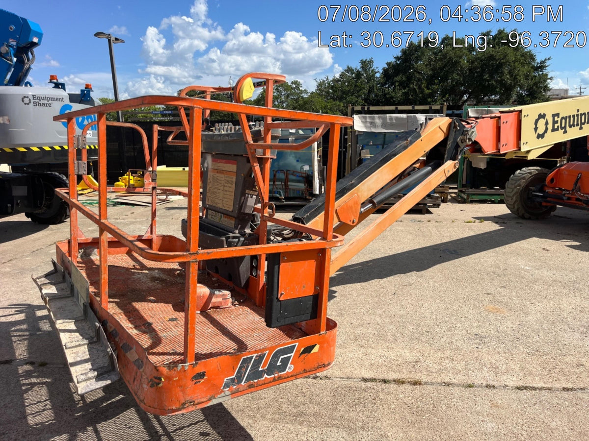 2022 JLG 660SJ