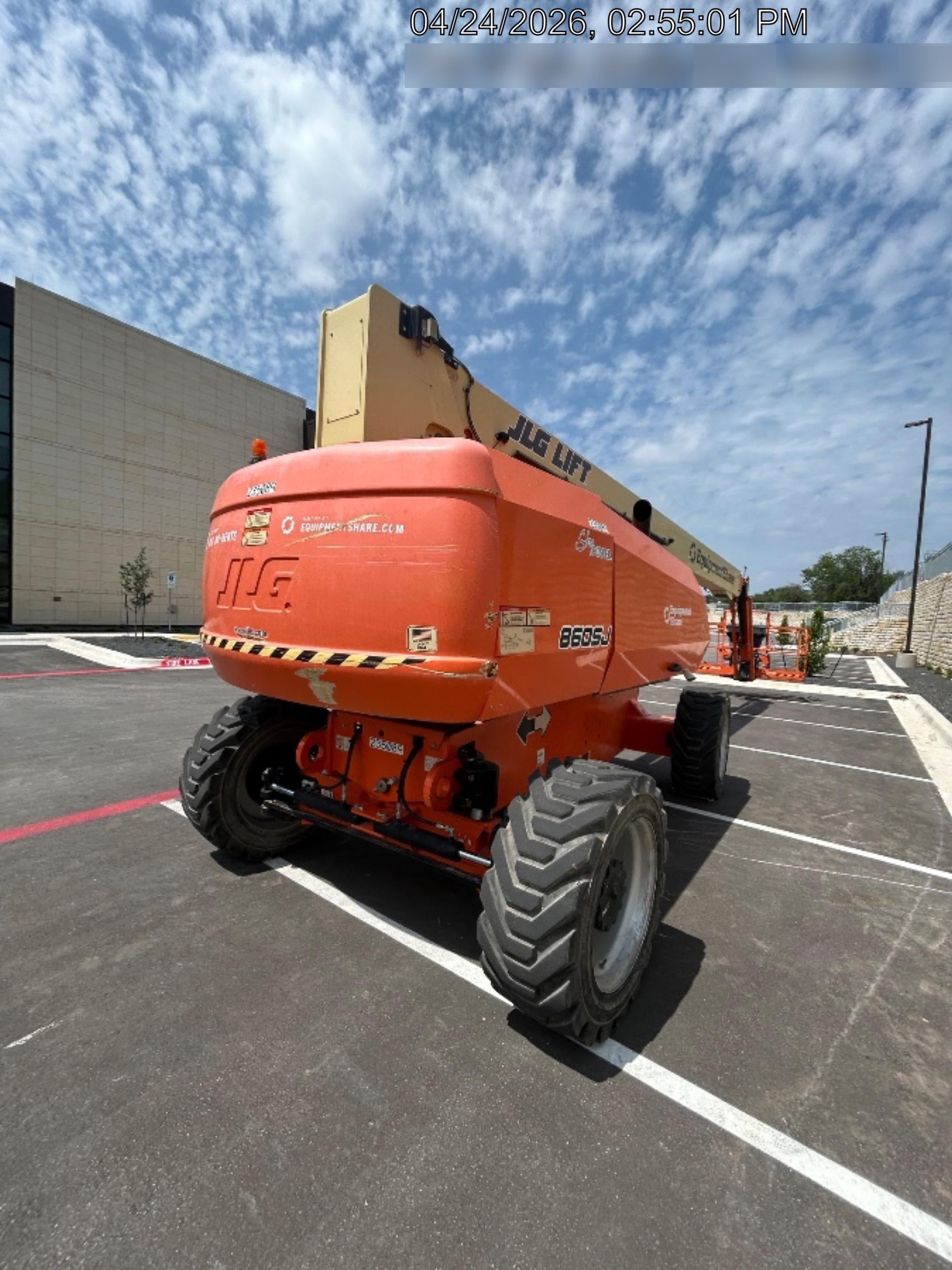 2022 JLG 860SJ