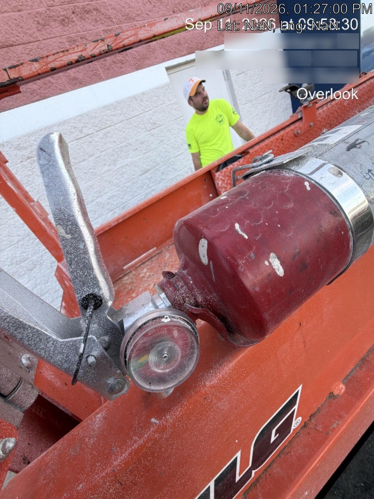 2022 JLG ES2632