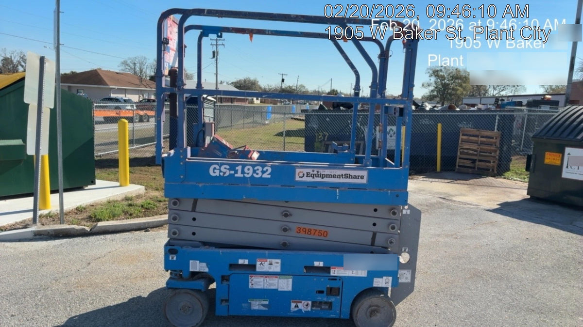2024 GENIE GS-1932