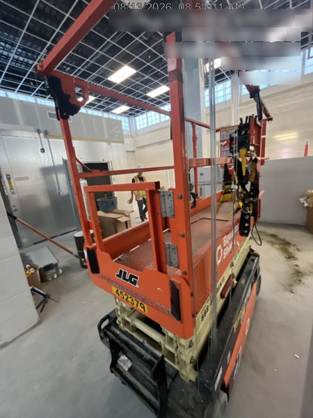 2024 JLG ES1932