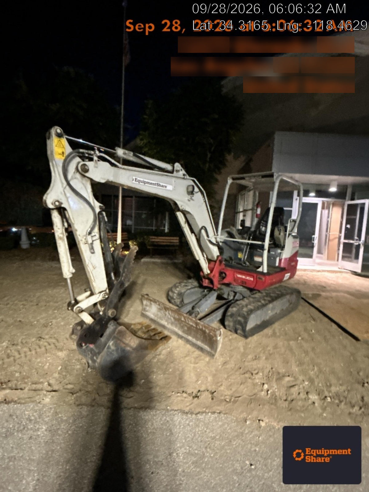 2022 TAKEUCHI TB235-2R