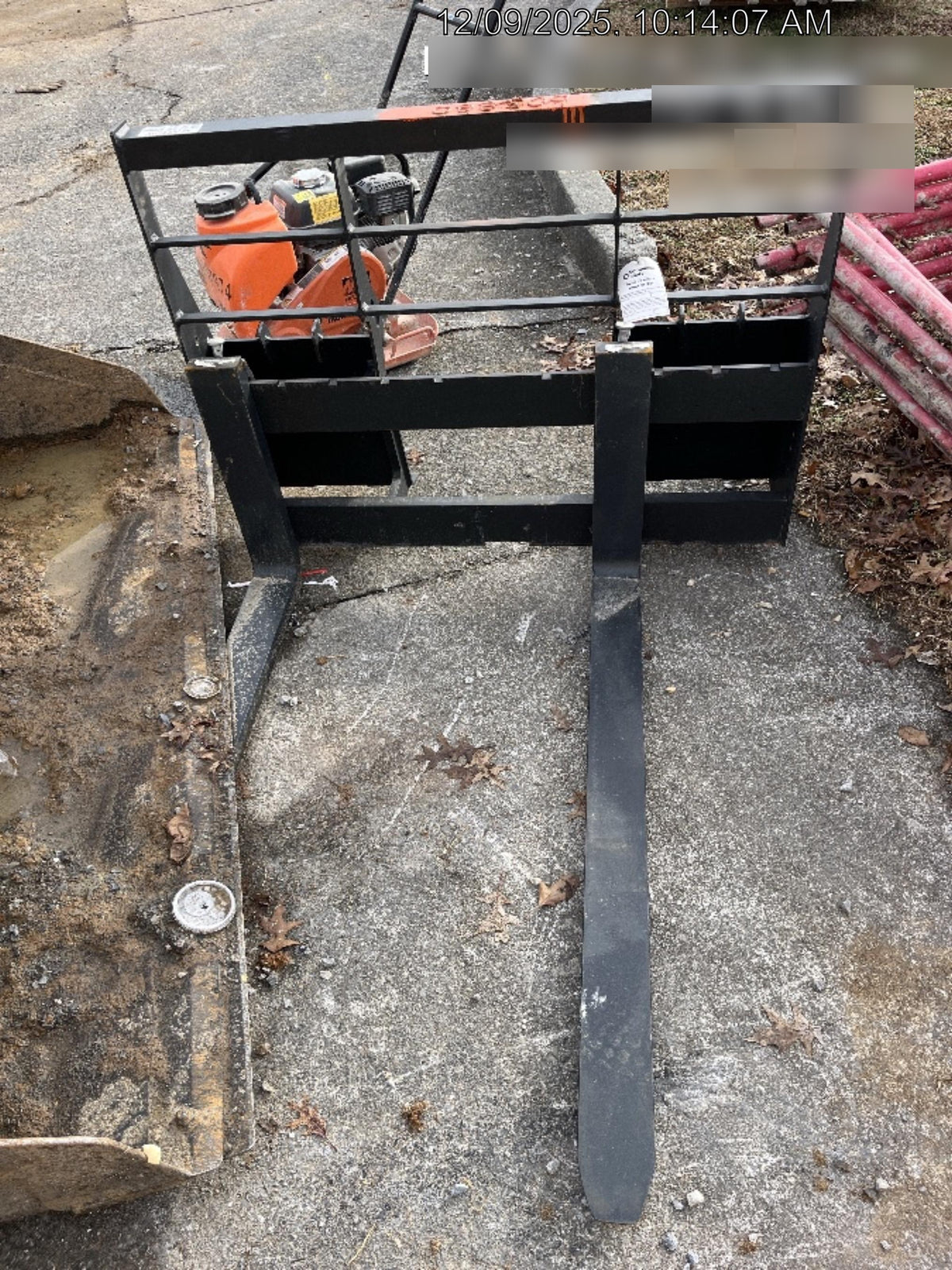 2025 ARROW MATERIAL HANDLING 48" Pallet Forks - Arrow