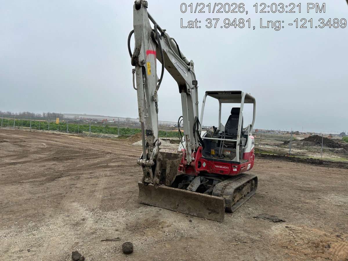 2021 TAKEUCHI TB250-2