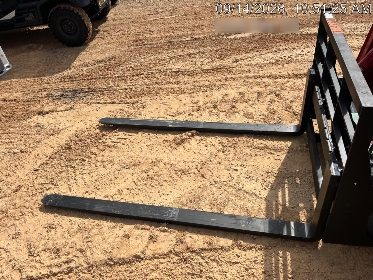 2026 ARROW MATERIAL HANDLING 72" Pallet Forks - Arrow