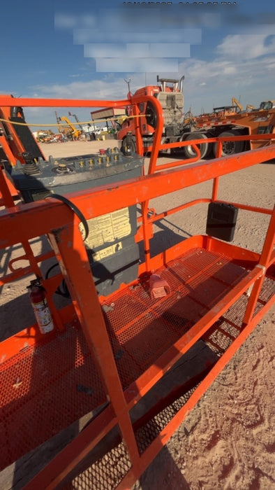 2019 JLG 600AJ