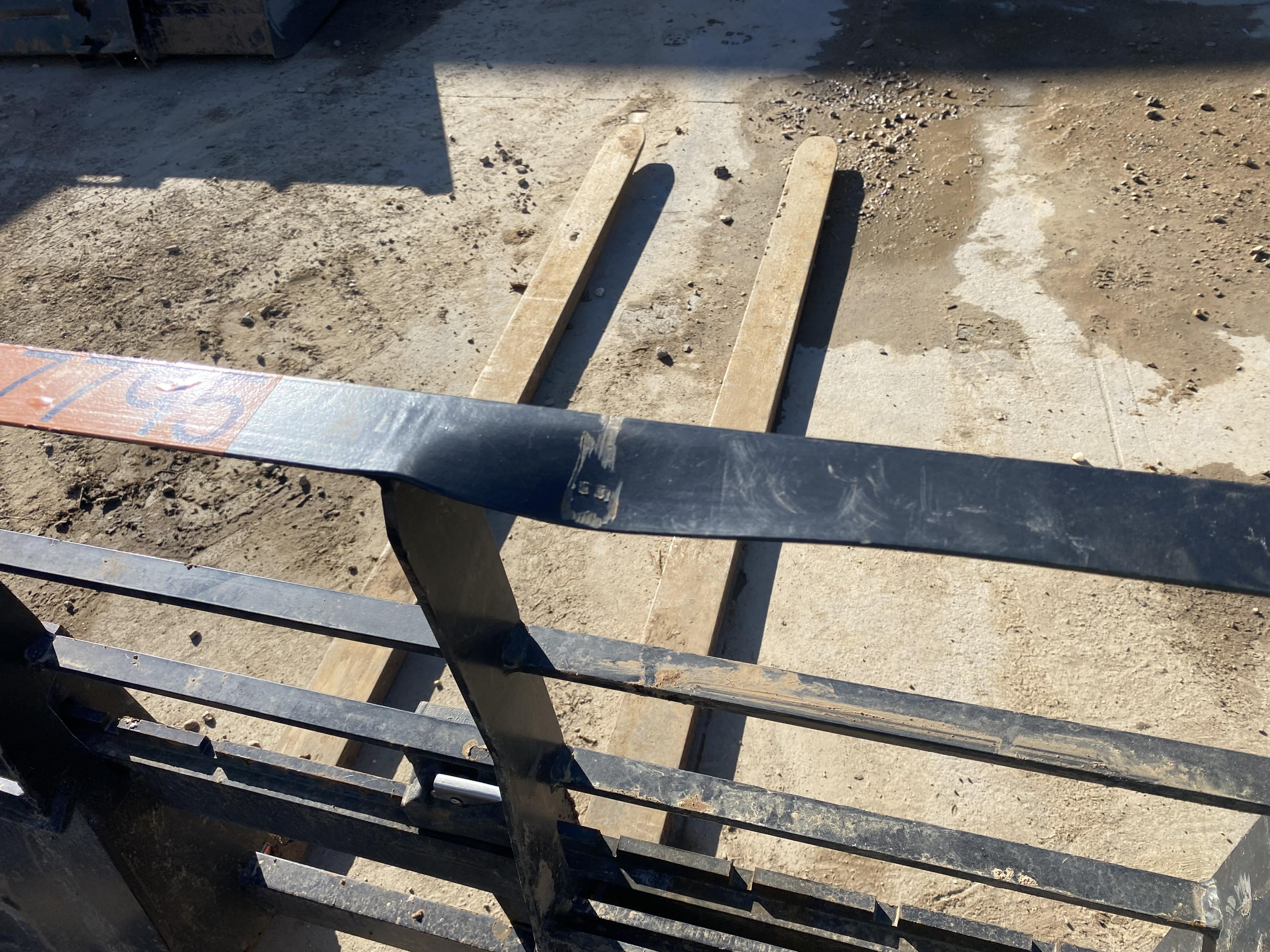 2023 ARROW MATERIAL HANDLING F5100CB