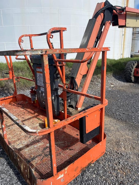 2019 JLG 800AJ