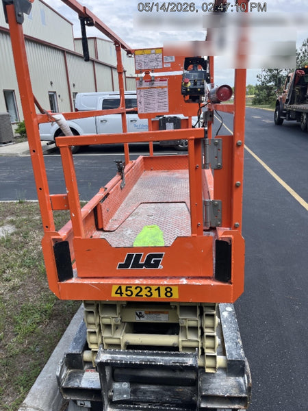 2024 JLG ES1932