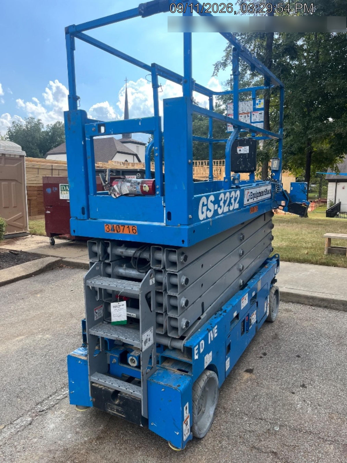 2023 GENIE GS-3232