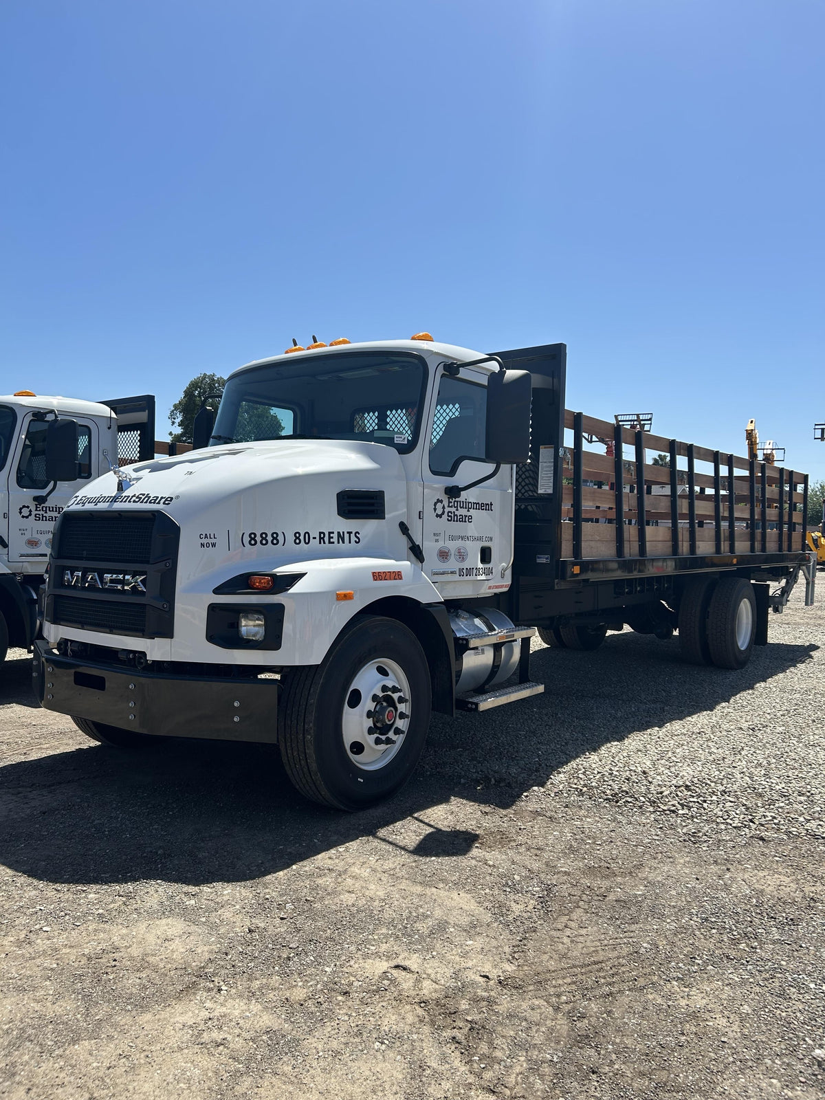 2026 MACK MD742 - Stake Bed Liftgate Reg Cab Diesel