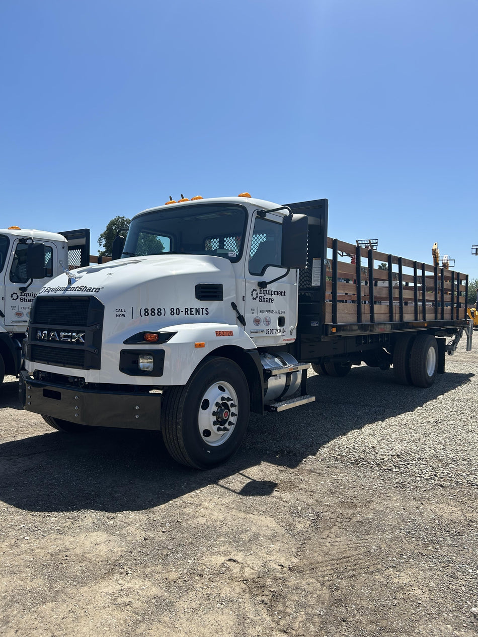 2026 MACK MD742 - Stake Bed Liftgate Reg Cab Diesel