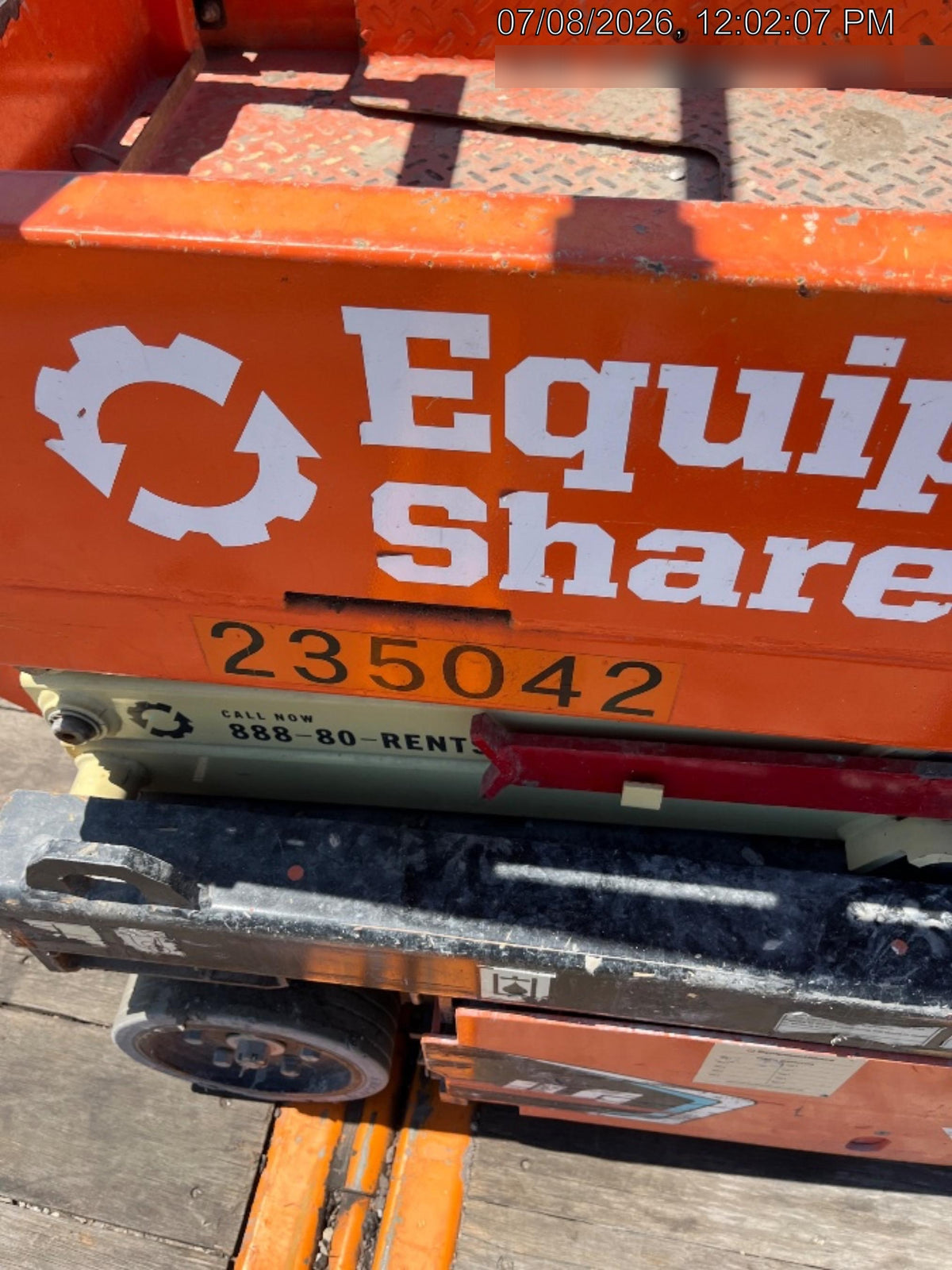 2022 JLG ES1330L