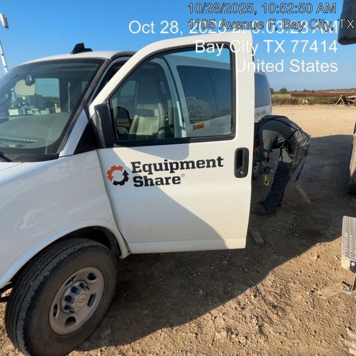 2025 CHEVROLET Express Van - Rental