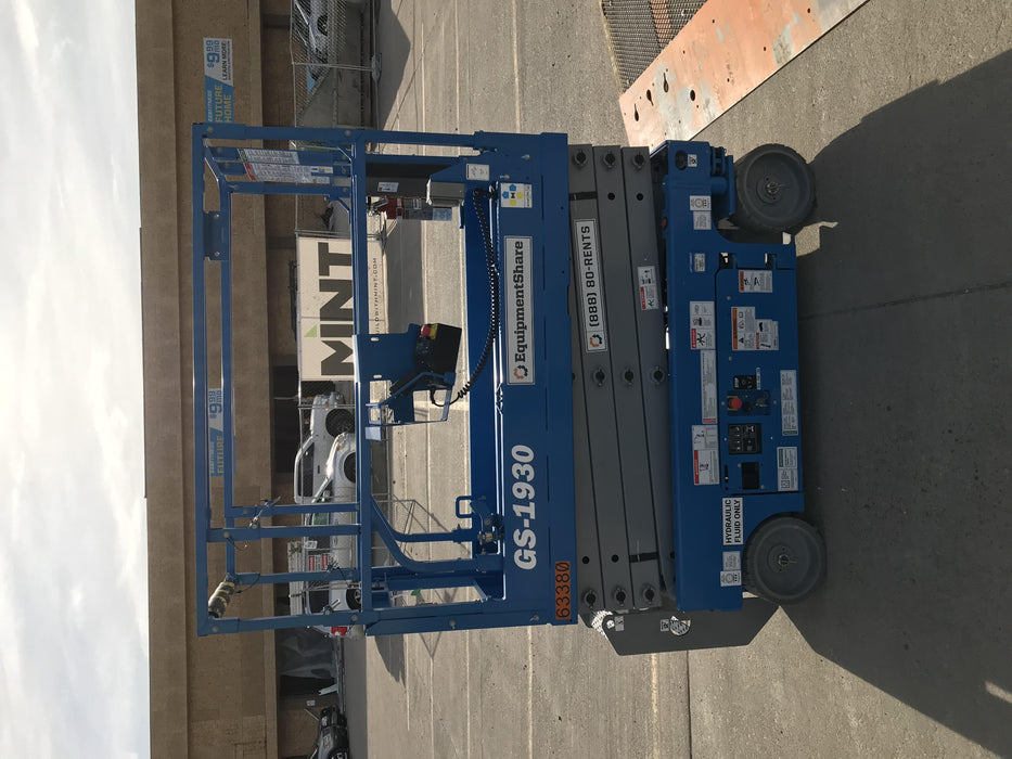 2020 Genie GS-1930 Solid Non Marking Tires, Beacon, Folding rails with half height swing gate