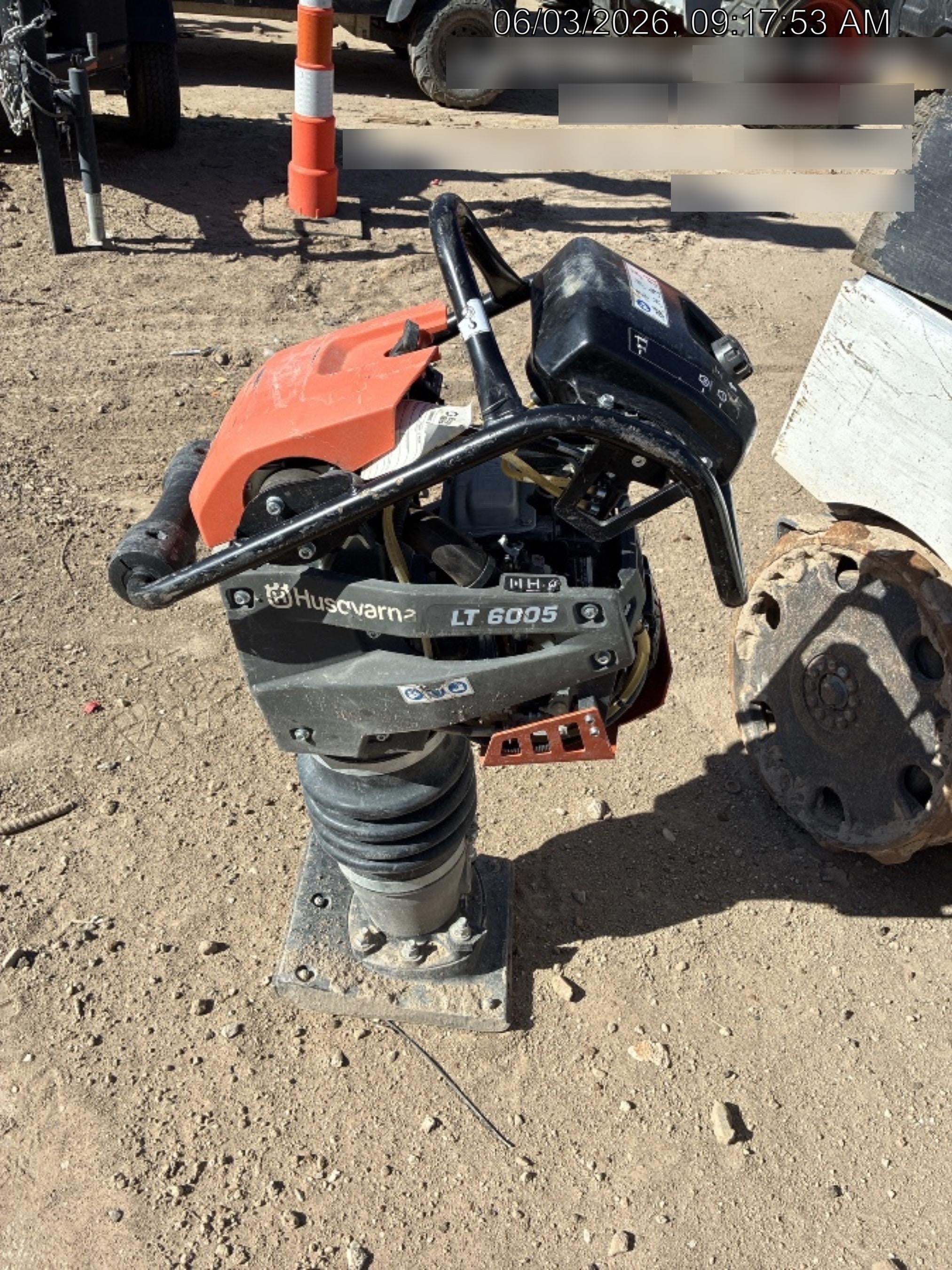 2025 HUSQVARNA LT6005