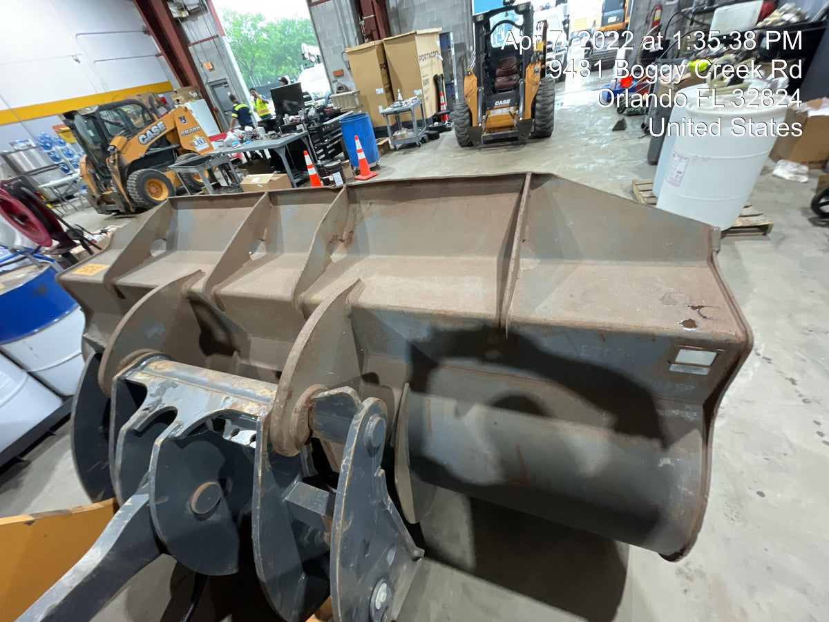 2018 WERK-BRAU 4 cu yd Bucket - Werk-Brau