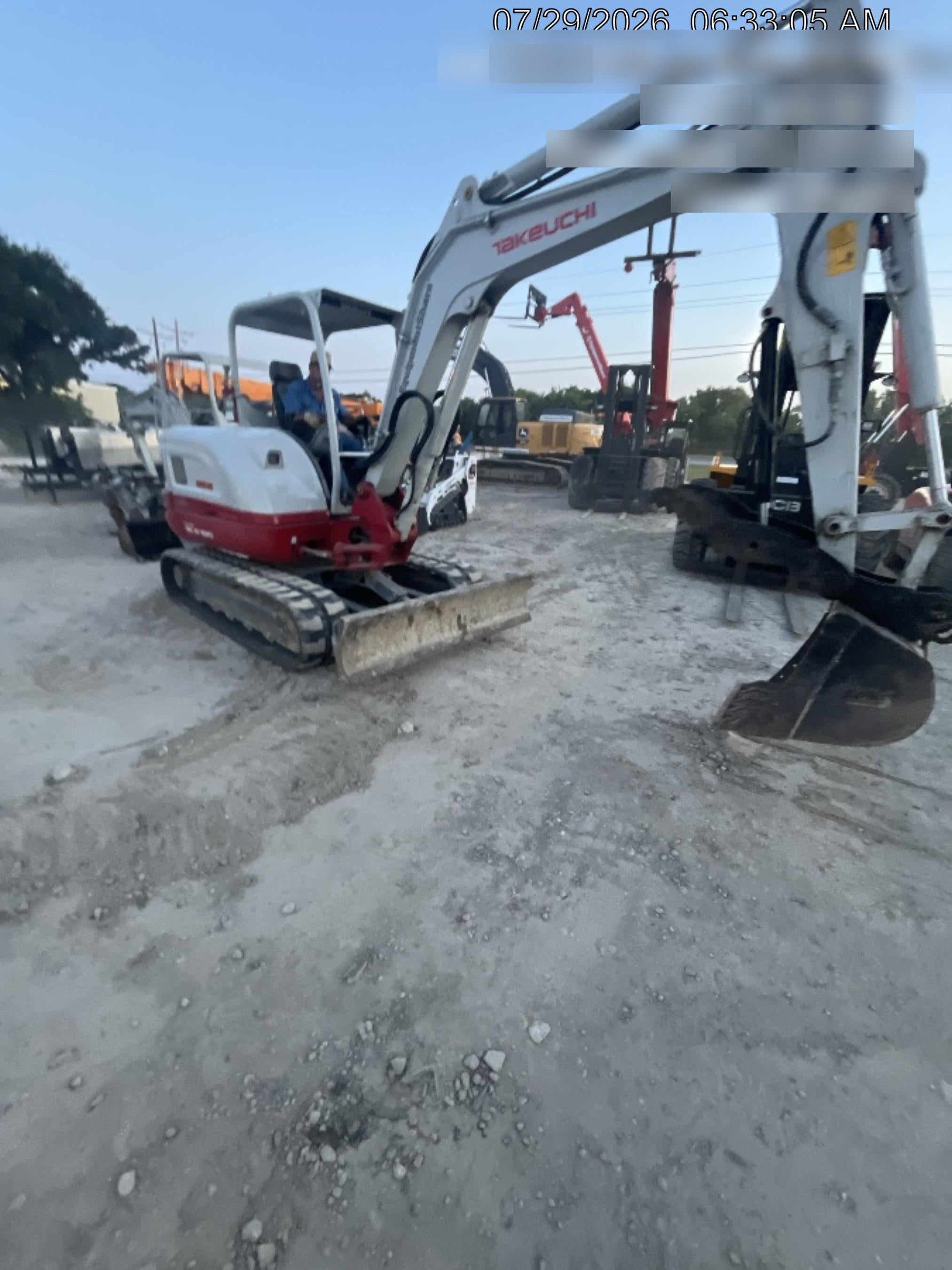 2025 TAKEUCHI TB250-2R
