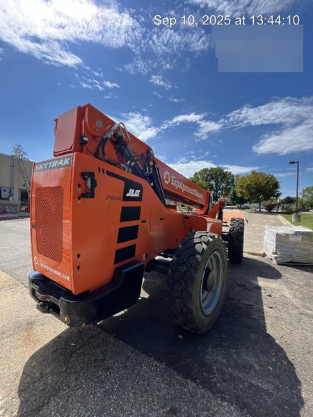 2023 SKYTRAK 8042