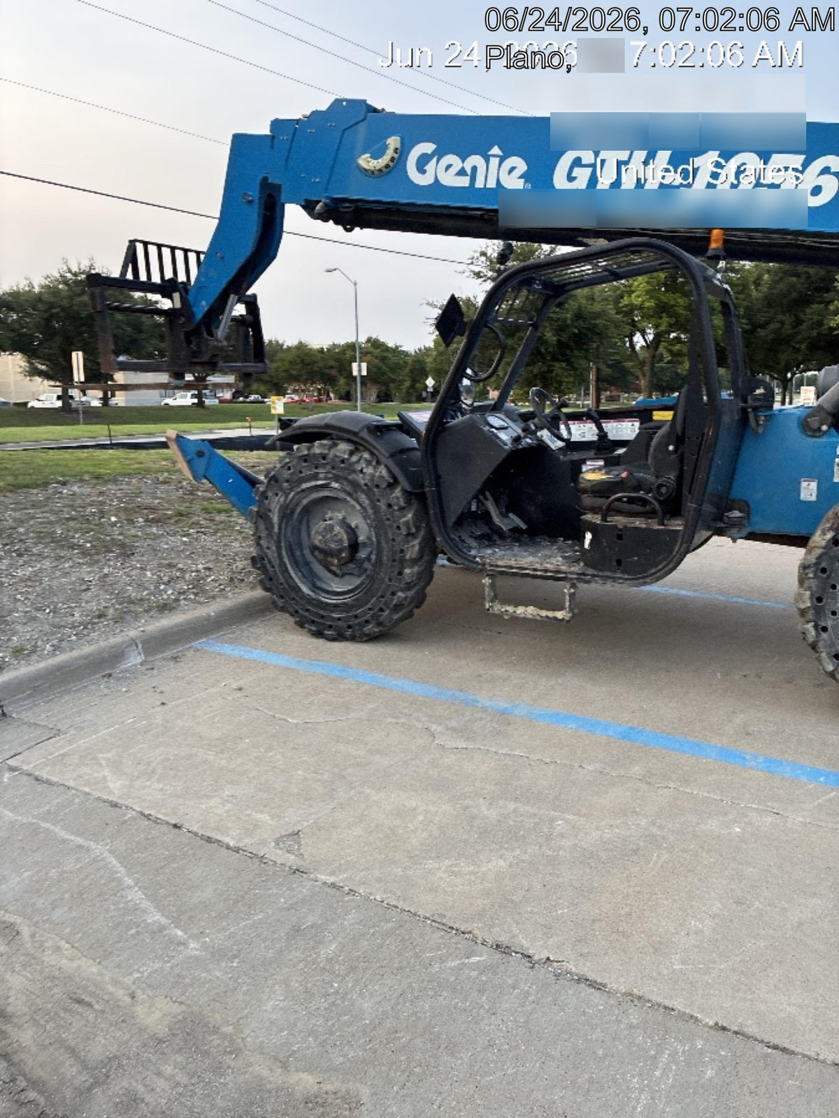 2017 Genie GTH-1056 Open Cab/Solid Tires
