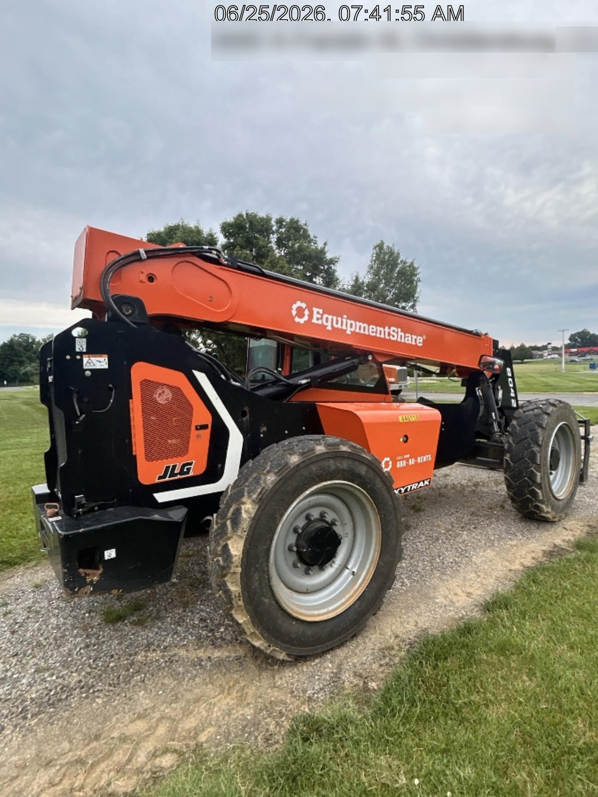 2024 SKYTRAK 8042