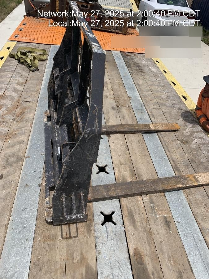 2021 PALADIN 48" Pallet Forks - Paladin