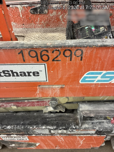 2021 JLG ES1330L