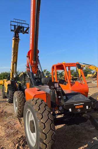 2023 SKYTRAK 8042
