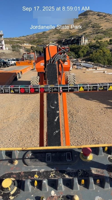 2019 JLG 860SJ