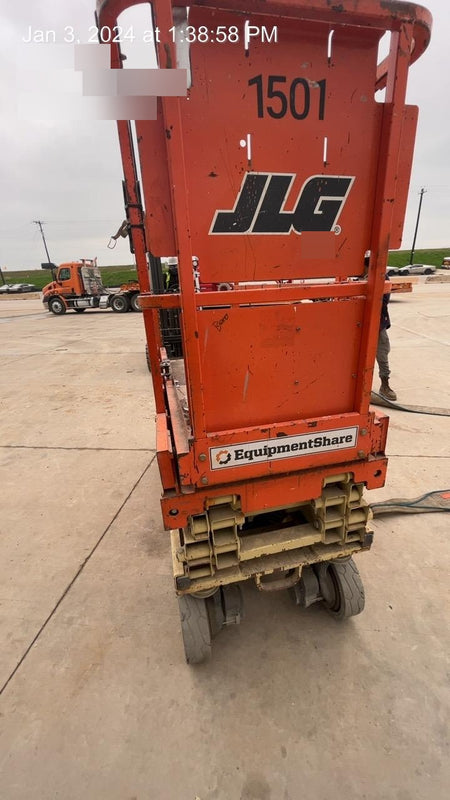 2016 JLG 1930ES