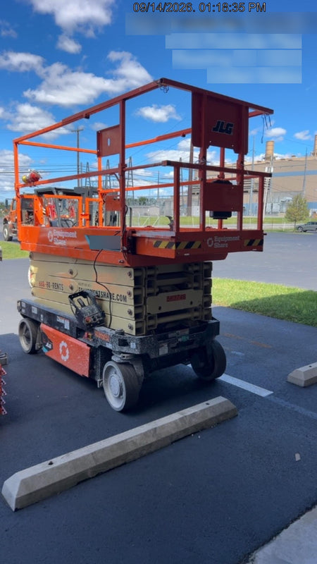 2025 JLG ES3246