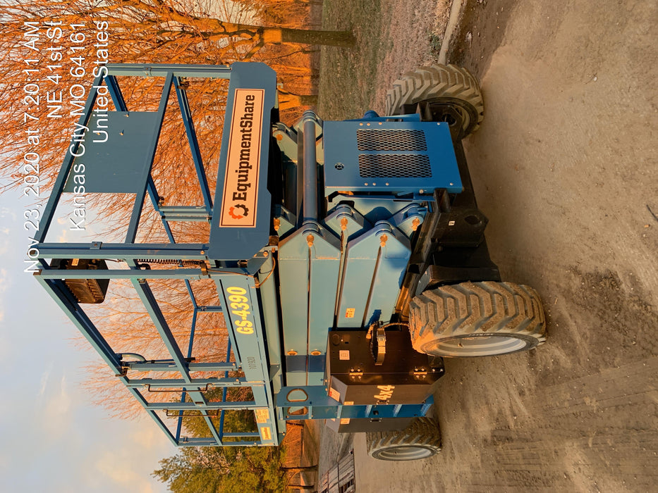 2020 GENIE GS-4390 RT