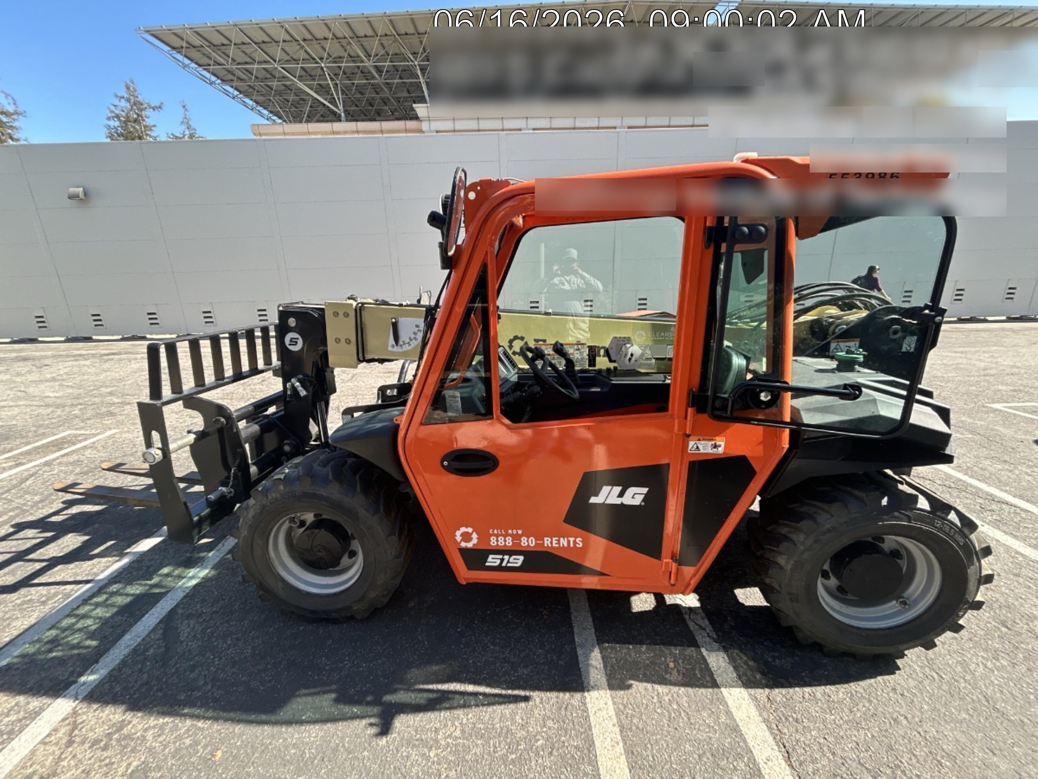 2025 JLG 519