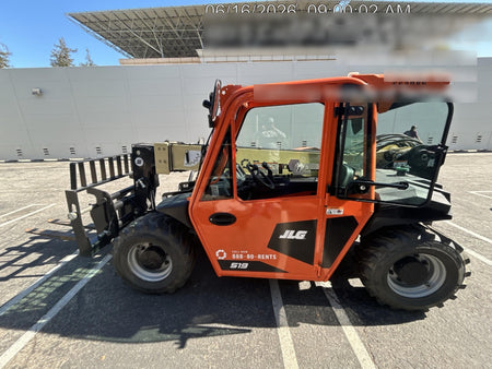 2025 JLG 519