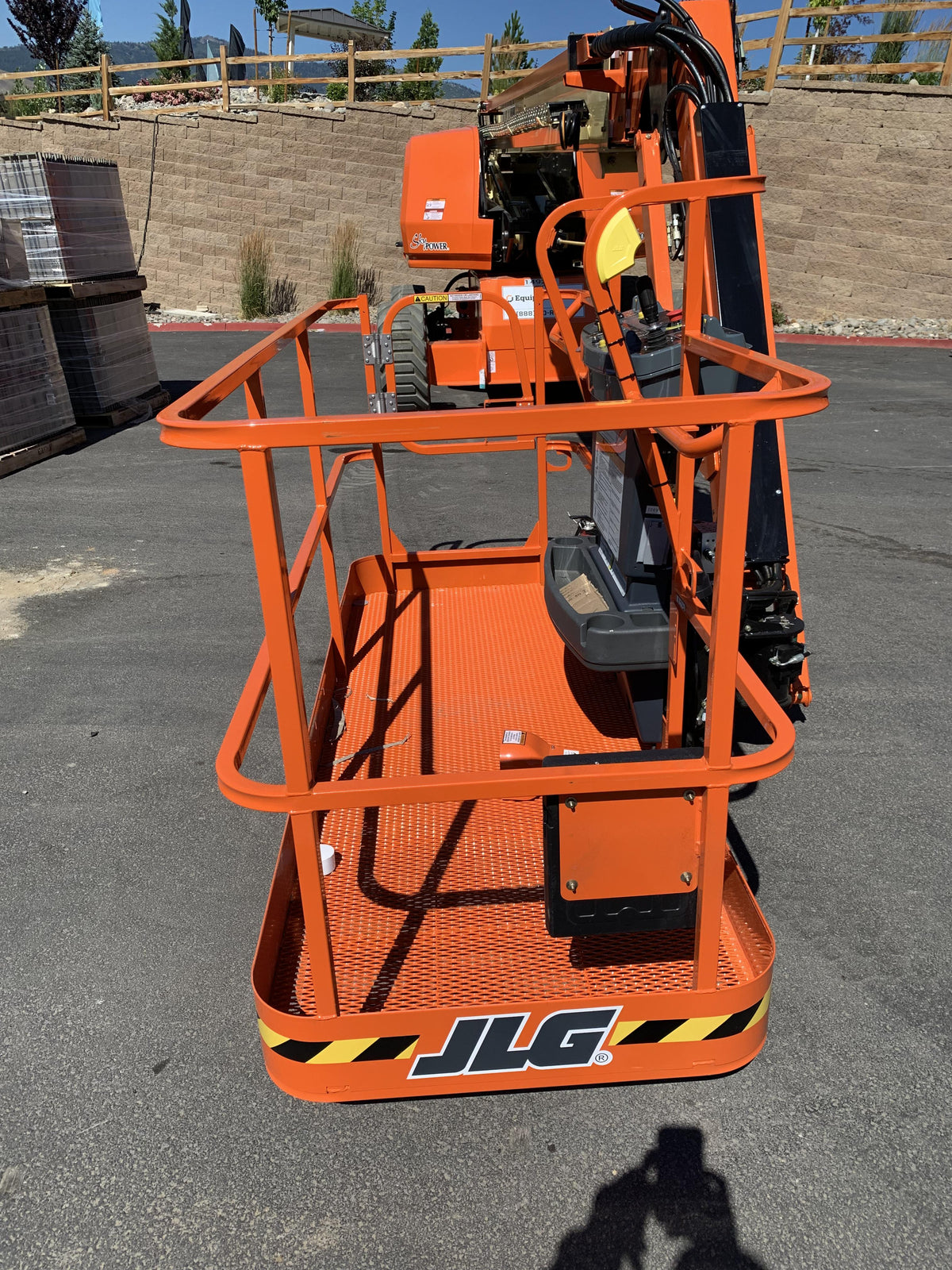 2021 JLG 660SJ