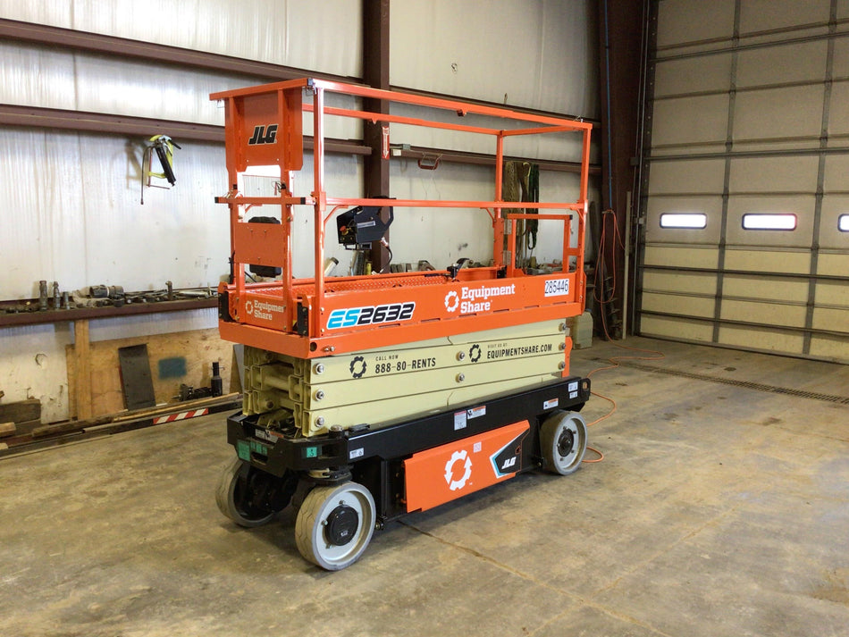 2022 JLG ES2632