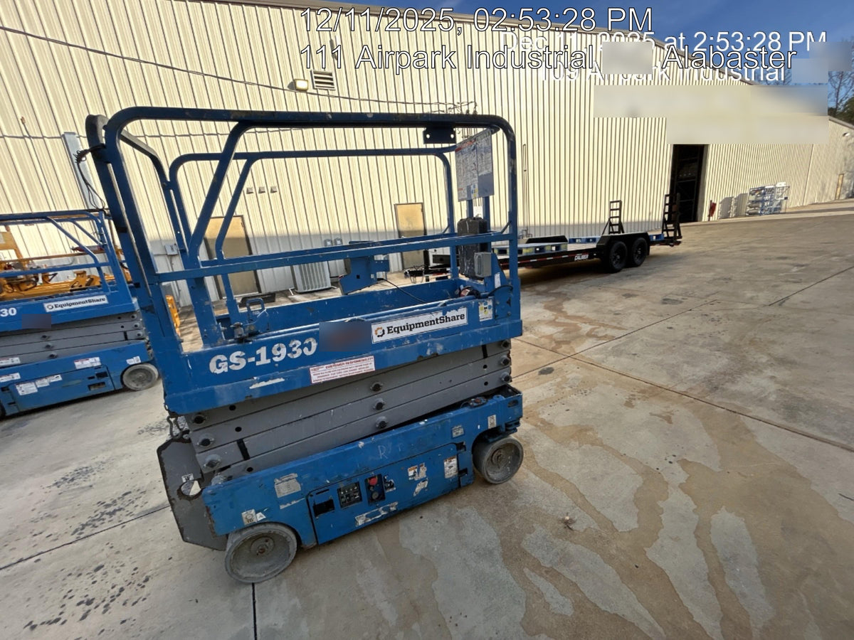 2019 Genie GS-1930 Fixed Rails with Chain Entry