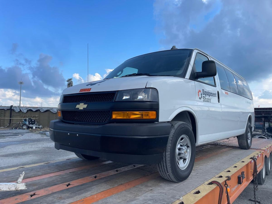 2025 CHEVROLET Express Van - Rental
