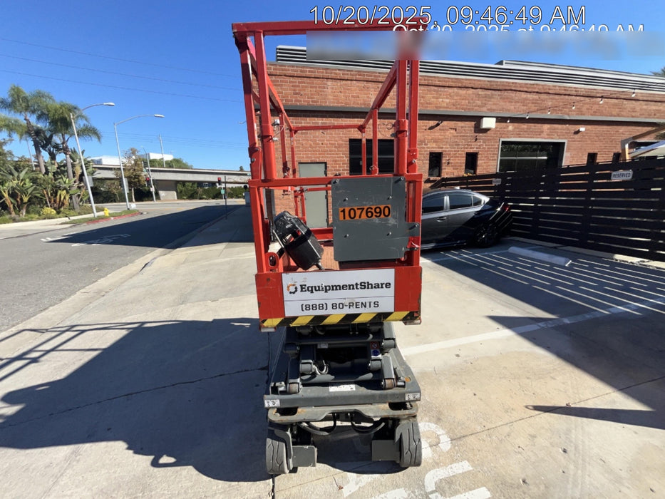 2020 Skyjack SJIII-3219 Solid NM Tires, Half height spring hinged entry gate, Dual Beacons, 800W Inverter