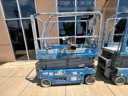 2019 Genie GS-1930 Fixed Rails with Chain Entry