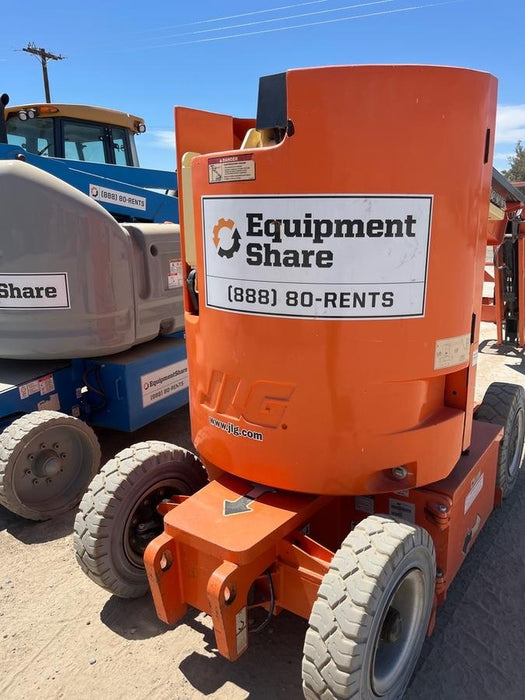 2020 JLG E300AJP